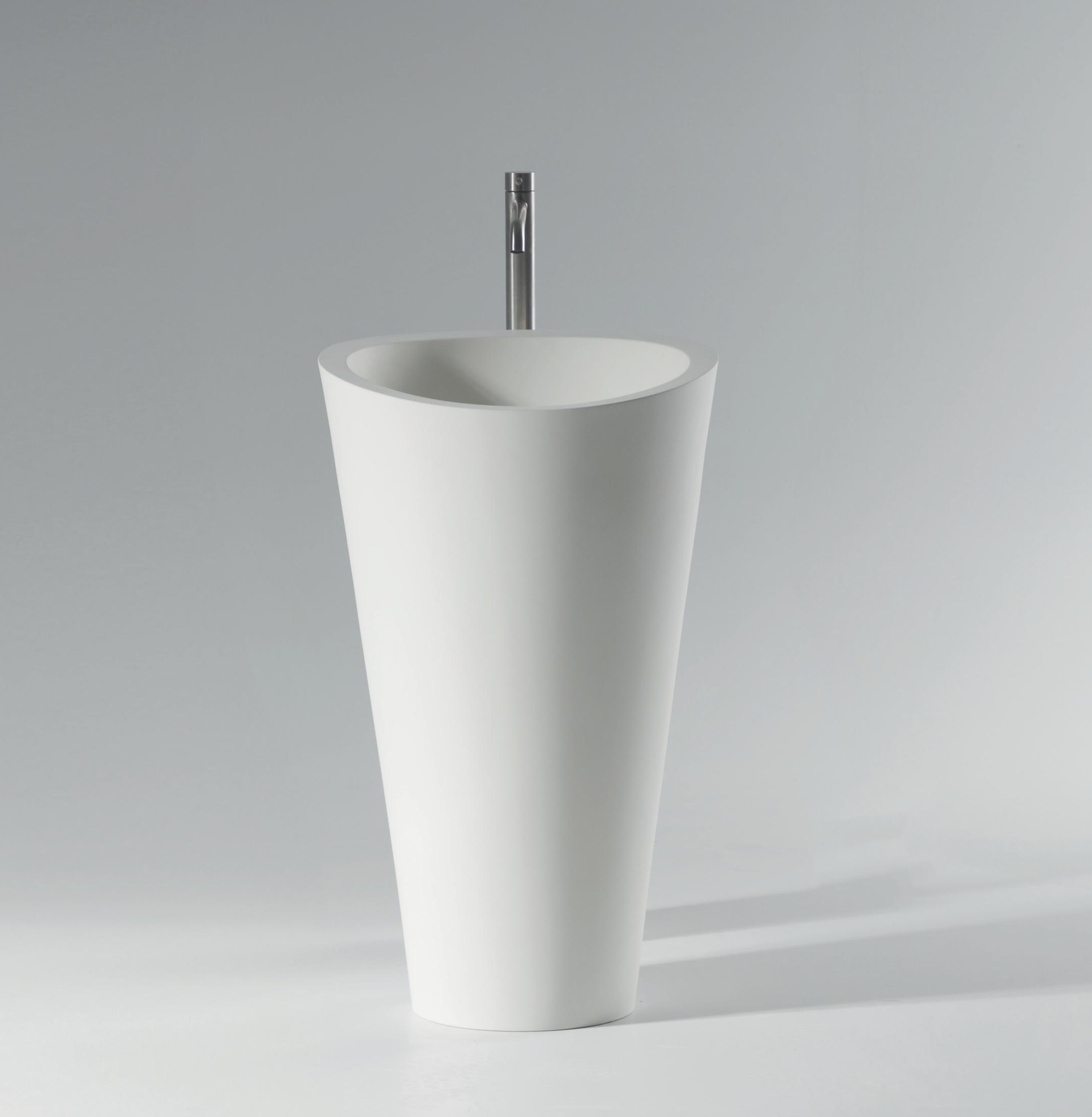 Dettaglio bordo vasca